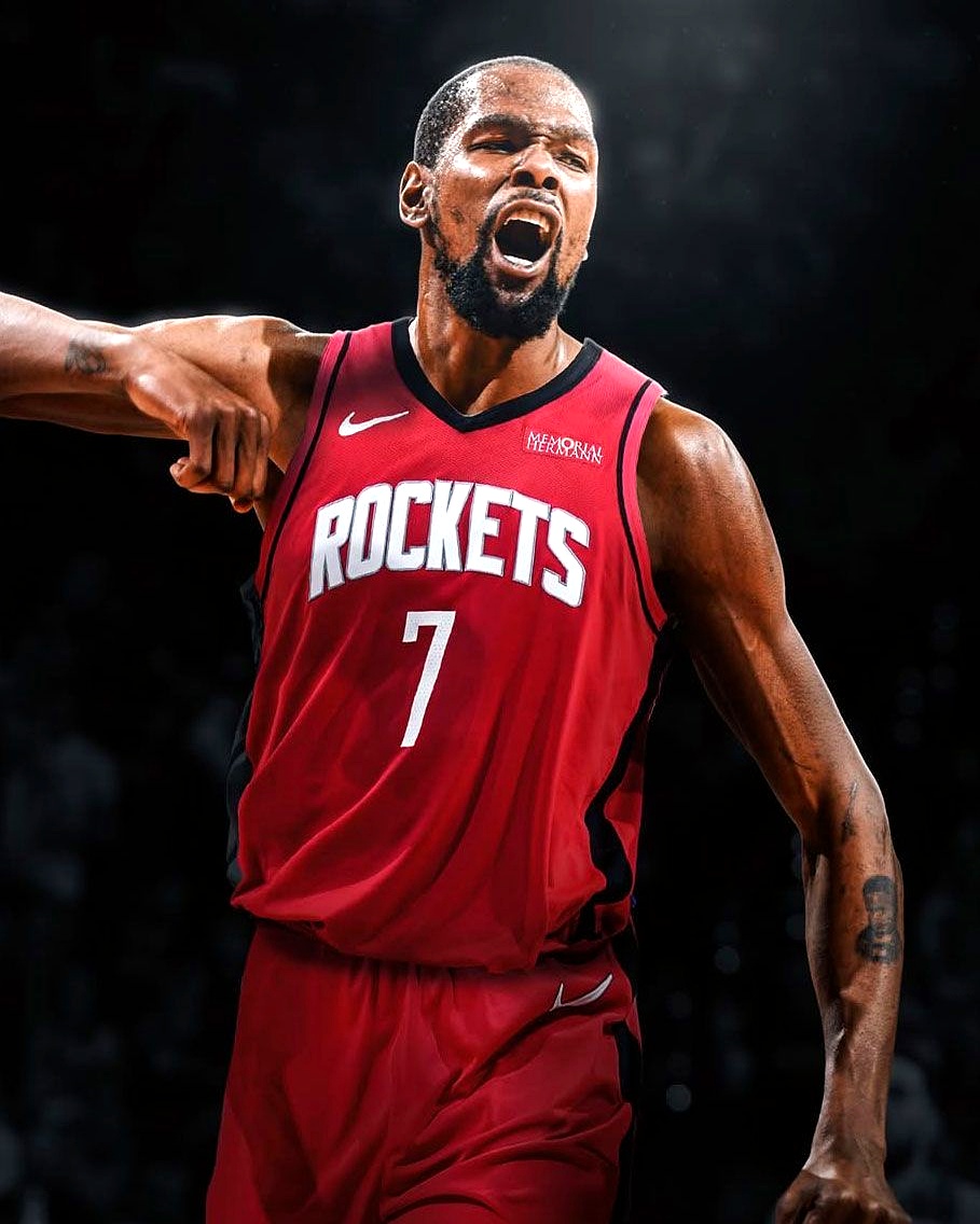 问鼎国际-杜兰特连续十场比赛得分超过出色防守，皇家马德里挑战极限！的简单介绍